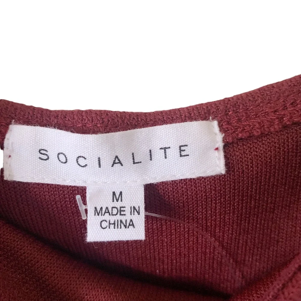 Socialite maroon puff